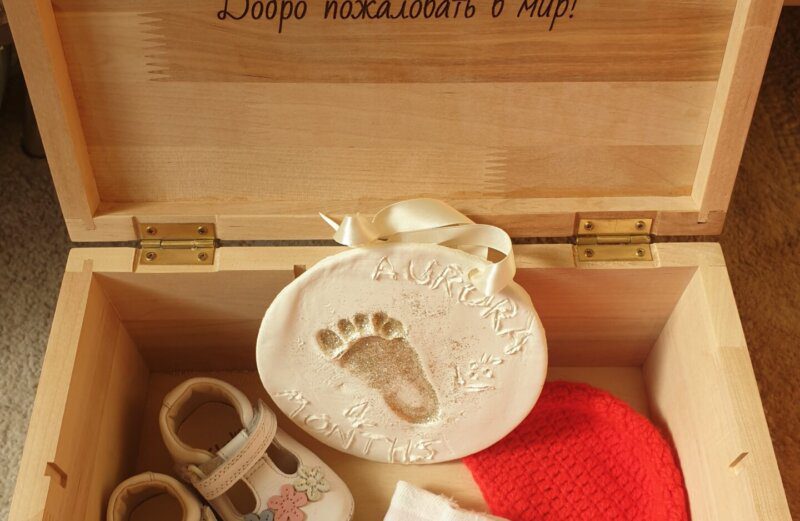 шкатулка для новорожденного малыша сундучок из дерева для вещей младенца заказать в Беларуси